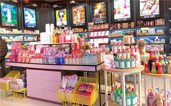 加盟橙小橙化妝品店 開啟美妝零售事業(yè)新篇章