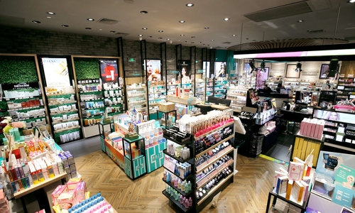 精妝聯(lián)華 多品牌美妝門店的運(yùn)營革命，讓管理化繁為簡